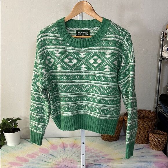 AMERICAN EAGLE fair isle small Women's Green Patterned Sweater - Picture 3 of 5